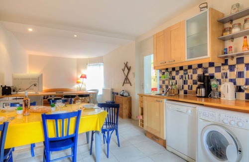 Saint-Igneuc House | Wonderful villa for 5 people with WIFI, TV, terrace and pets allowed