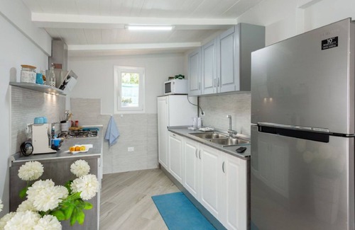 Trappeto Villa | Wonderful villa for 8 guests with WIFI, A/C, private pool, TV and parking