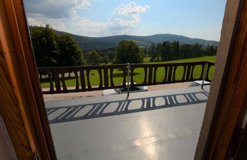 Vitkovice House | Wonderful villa for 6 people with WIFI, TV, terrace, pets allowed, panoramic view and parking