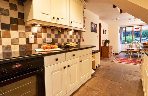 Bretherdale House | Wonderful villa for 8 people with WIFI, TV and parking