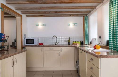Pantymwyn House | Wonderful villa for 2 guests with WIFI, TV and parking