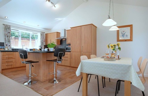 Liverton House | Wonderful villa for 4 people with WIFI, pool