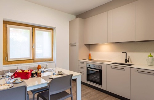Novate Mezzola House | Wonderful villa for 6 people with WIFI, TV, terrace, pets allowed and panoramic view