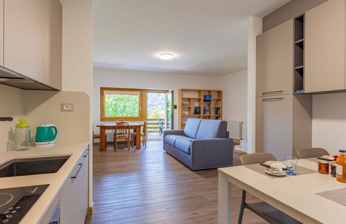 Novate Mezzola House | Wonderful villa for 6 people with WIFI, TV, terrace, pets allowed and panoramic view