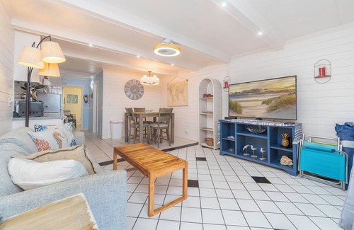 Crescent Beach Condo | Wonderfully Charming Oceanfront 1 Bedroom Condo!