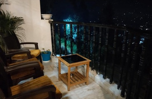 Bhimtal House | WonderView Hill Stay