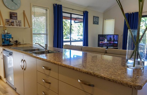 Mission Beach House | Wongaling Beach Cottage