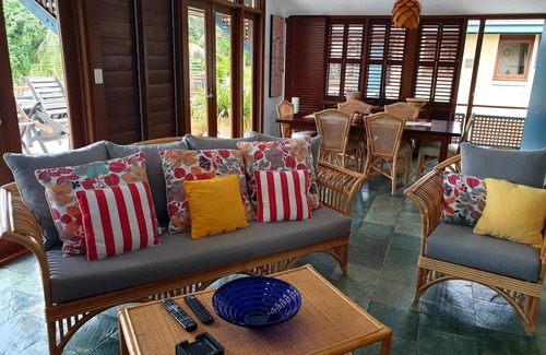 Wongaling Beach Apartment | Wongalinga Absolute Beachfront 2 Bedroom
