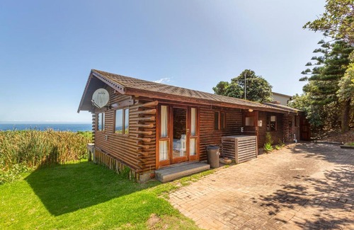 Cape Saint Francis House | Wood and Waves