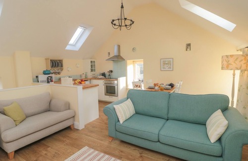Chop Gate Cottage | WOOD COTTAGE, family friendly, character holiday cottage in Stokesley
