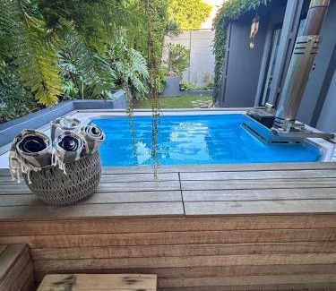 Blouberg Rise House | Wood fired Hot Tub-Relaxing Escape