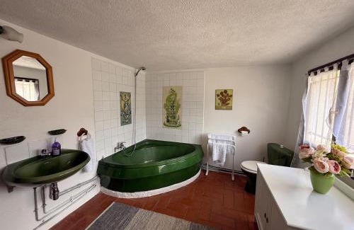 Los Masos House | Wood Lodge - Sleeps10 - Skiing - Thermal Baths