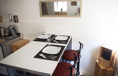 Beaune City Centre Apartment | Wood Stone & Wine *