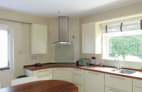 Kilgreaney Cottage | WOODBINE COTTAGE, family friendly in Kilkenny, County Kilkenny