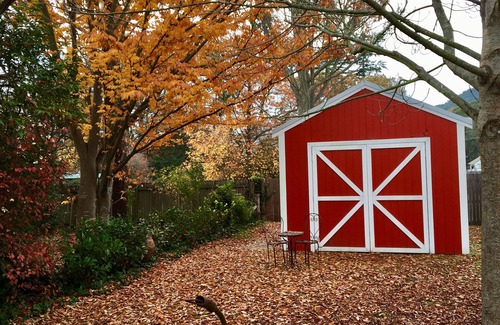 Bowral Cottage | Woodbine Cottage - ' The Perfect Weekender '