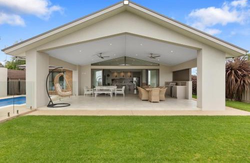 Yarrawonga House | Woodbine Waters Lakehouse