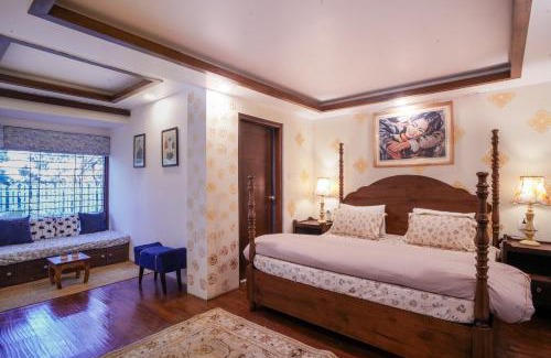 Nainital House | Woodburry Mansion, Cozy Nainital Homestay