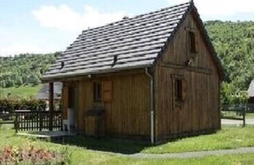 La Chapelle-d'Alagnon Ski Chalet | Wooden Chalet