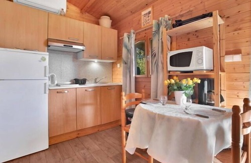 Roquebrune-sur-Argens House | Wooden chalet with large terrace