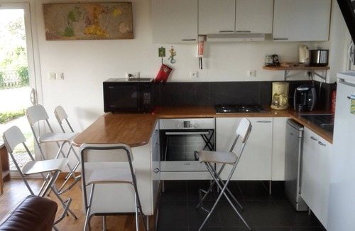 Crozon House | Wooden house on vacation, sea view for rent in Crozon