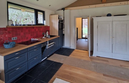 Judenbach House | Wooden house with fireplace - Am Forellenfluss