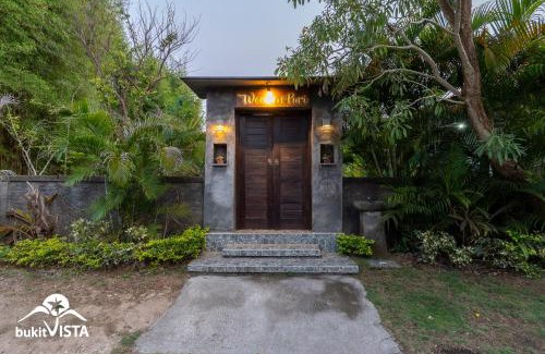 Pecatu House | Wooden Puri Guesthouse
