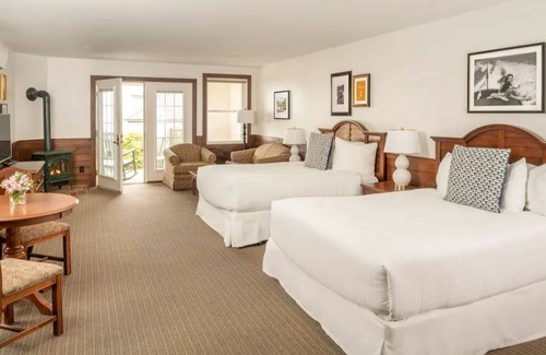Boothbay Harbor Cabin | Woodland ADA Lodge | Spa Access | No Hidden Fees