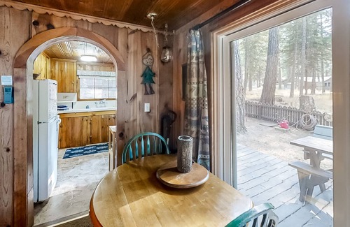 Joseph House | Woodland Cabin w/Fenced Backyard, Deck, Front Porch & WiFi - Dogs Welcome