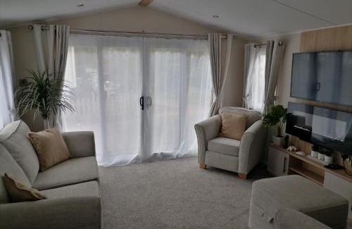 St Leonards-On-Sea House | Woodland Delight - central to historic landmarks in the 1066 area