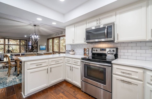 Mount Ida Condo | Woodland Escape 🌲 Lake Ouachita Gem | Mtn Harbor | Sleeps 10 | Insta-Worthy!