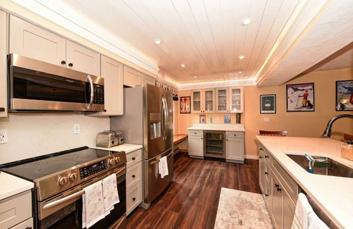 Intervale House | Woodland Pines Unit w/Association Pool & Tennis Court - Close to Story Land!