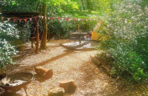 Penwood Ski Chalet | Woodland Pod near Highclere Castle