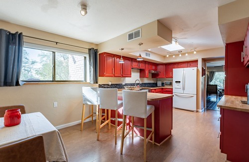 Bear Canyon House | Woodland Rd 1882 Historic 12-acre ranch, Resort landscape views up to 30 ppl