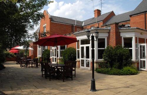 Pinchbeck Hotel | Woodlands Hotel