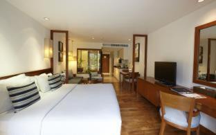 North Pattaya Hotel | Woodlands Suites Serviced Residences - SHA Extra Plus