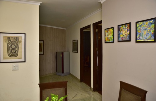 Hauz Khas Apartment | Woodpecker - 2 Bedroom Service Apartment