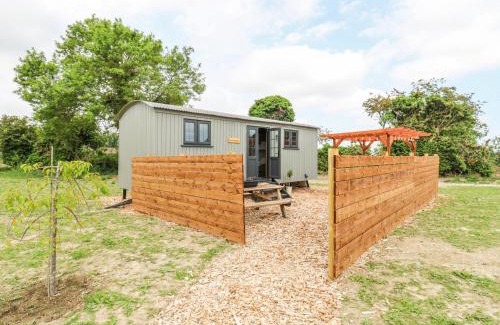 Cambridge House | Woodpecker
