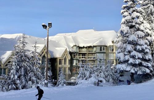 Upper Village House | Woodrun Lodge 416 | Family Ski-In Ski-Out Condo, Hot Tub, Heated Pool, Parking & Laundry