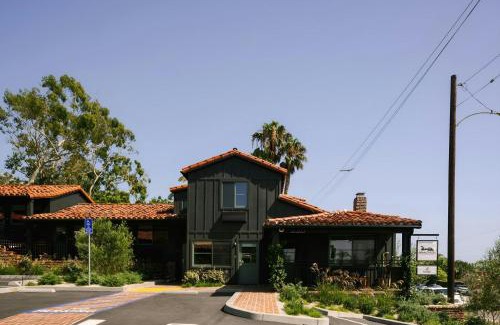 Laguna Beach Hotel | Woods Cove Hotel Laguna Beach, Sonder