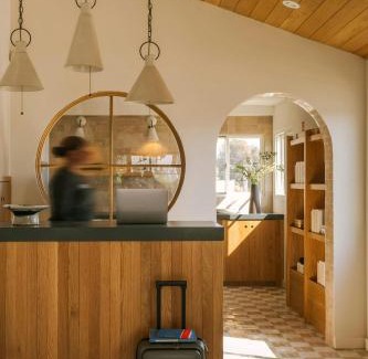 Laguna Beach Hotel | Woods Cove Hotel Laguna Beach, Sonder
