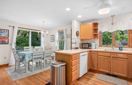 South Harwich House | Woods Edge: Walk to Red River Beach, Pet Friendly
