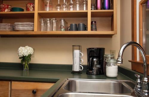 Great Cacapon Cabin | Woods, River, Relaxation- Berkley Springs