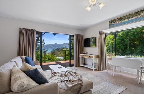 Akaroa House | Woodside - Akaroa Holiday Cottage