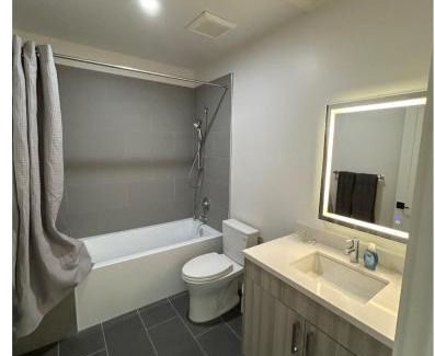 Redwood City Apartment | Woodside Condos unit 914