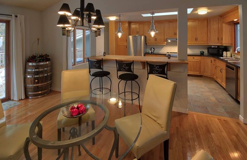 Grand Bend Cottage | Woodside Cottage- Luxury In Southcott Pines, Grand Bend!
