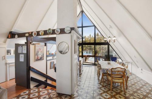 McKinney Estates House | Woodside Hideout - Hop Away from Activities