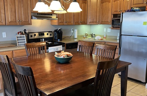 Bronston Condo | Woodson Bend-Golf, Pool Restaurant& More-Near Burnside W/Lake View - First Floor