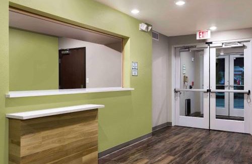 Buford Hotel | WoodSpring Suites Buford near Mall of Georgia-Lake Lanier