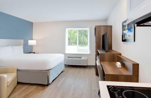 Daytona Beach Hotel | WoodSpring Suites Daytona Beach Int'l Speedway