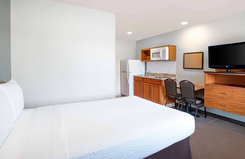 Lakeview Hotel | WoodSpring Suites Manassas Battlefield Park I-66